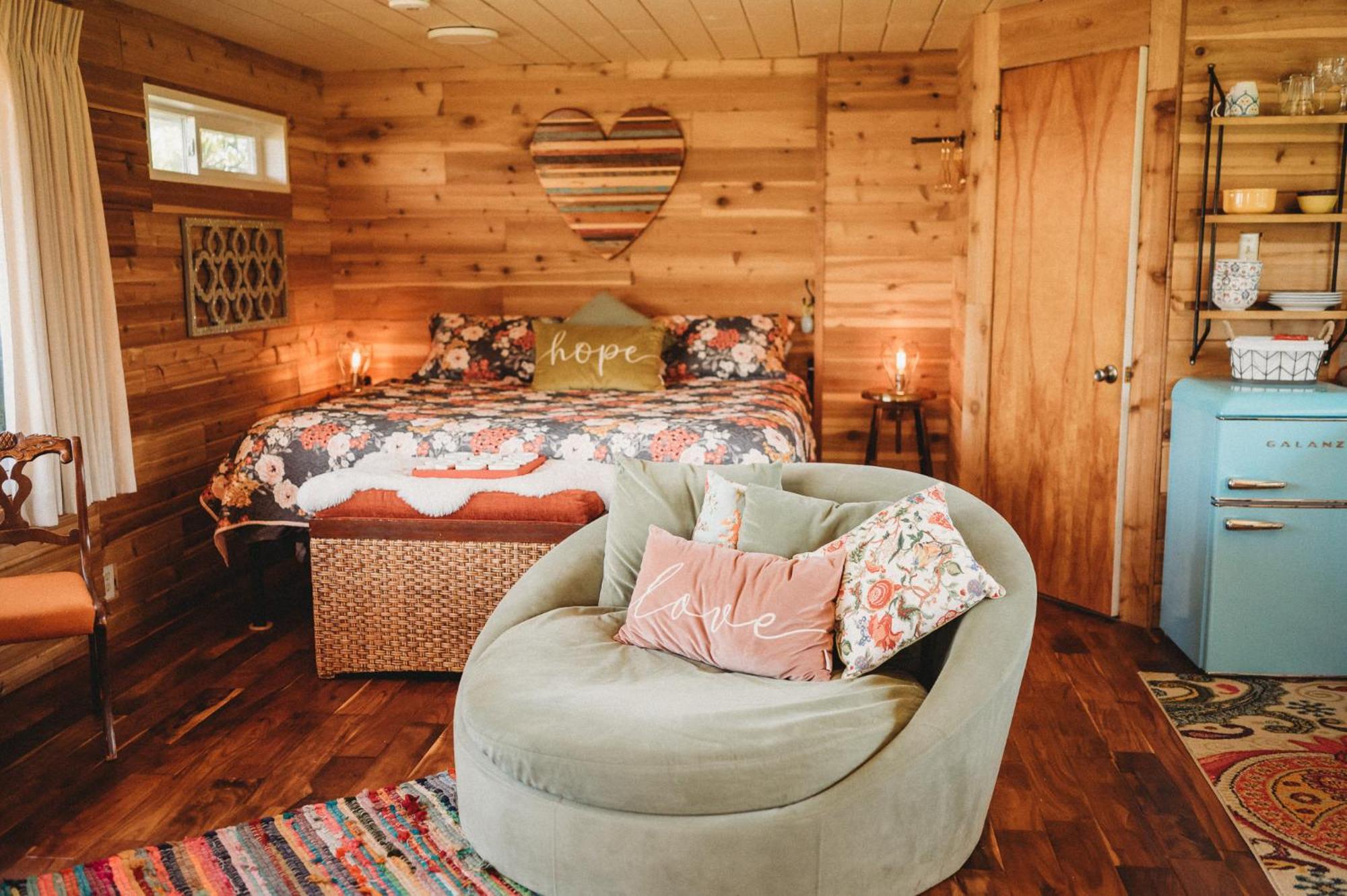 Inn Dungeness Bay